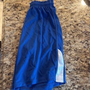Boys Youth Medium Basketball Shorts - NO Pockets